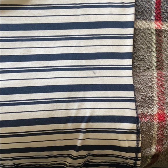 Men’s Lululemon Tee Shirt - Picture 3 of 3